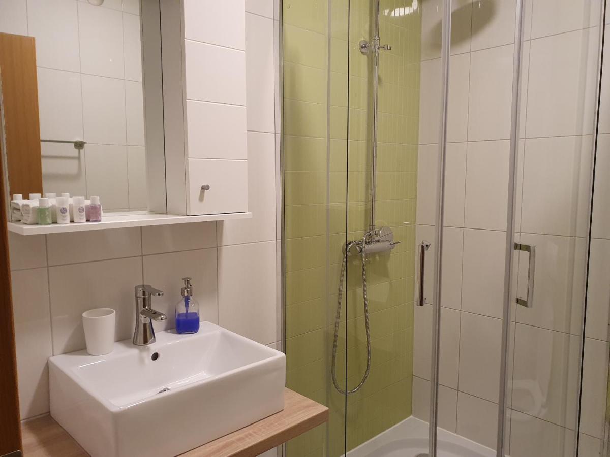 Apartmani Eterovic Baška Voda Eksteriør billede
