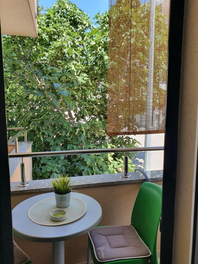 Apartmani Eterovic Baška Voda Eksteriør billede