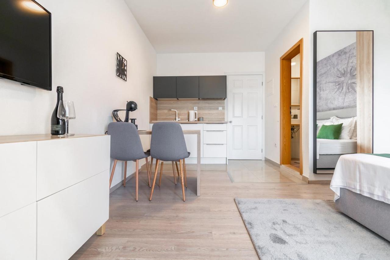 Apartmani Eterovic Baška Voda Eksteriør billede