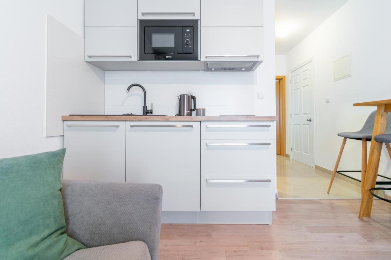 Apartmani Eterovic Baška Voda Eksteriør billede