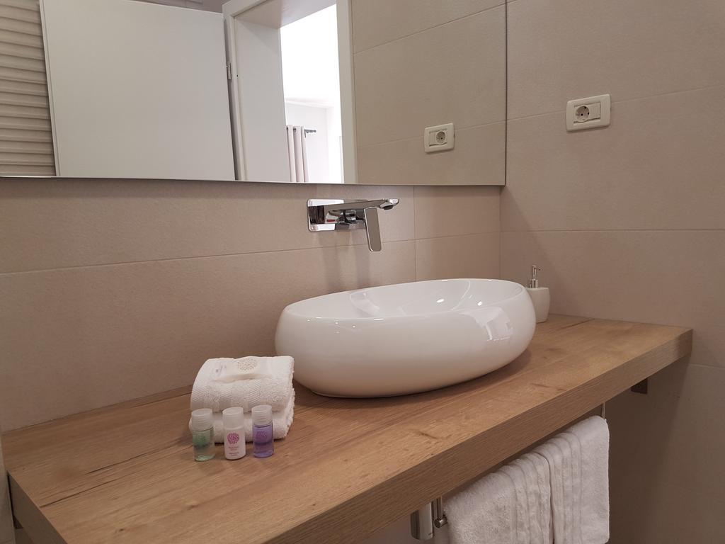 Apartmani Eterovic Baška Voda Eksteriør billede